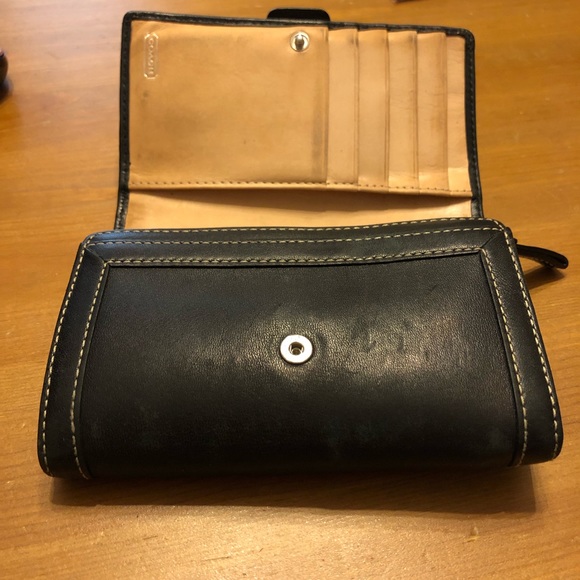 Wallet - Picture 2 of 5